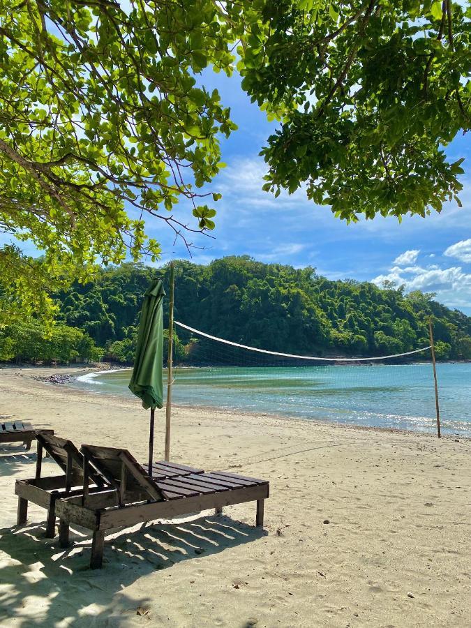 Playa La Caleta Bataan Ξενοδοχείο Morong  Εξωτερικό φωτογραφία
