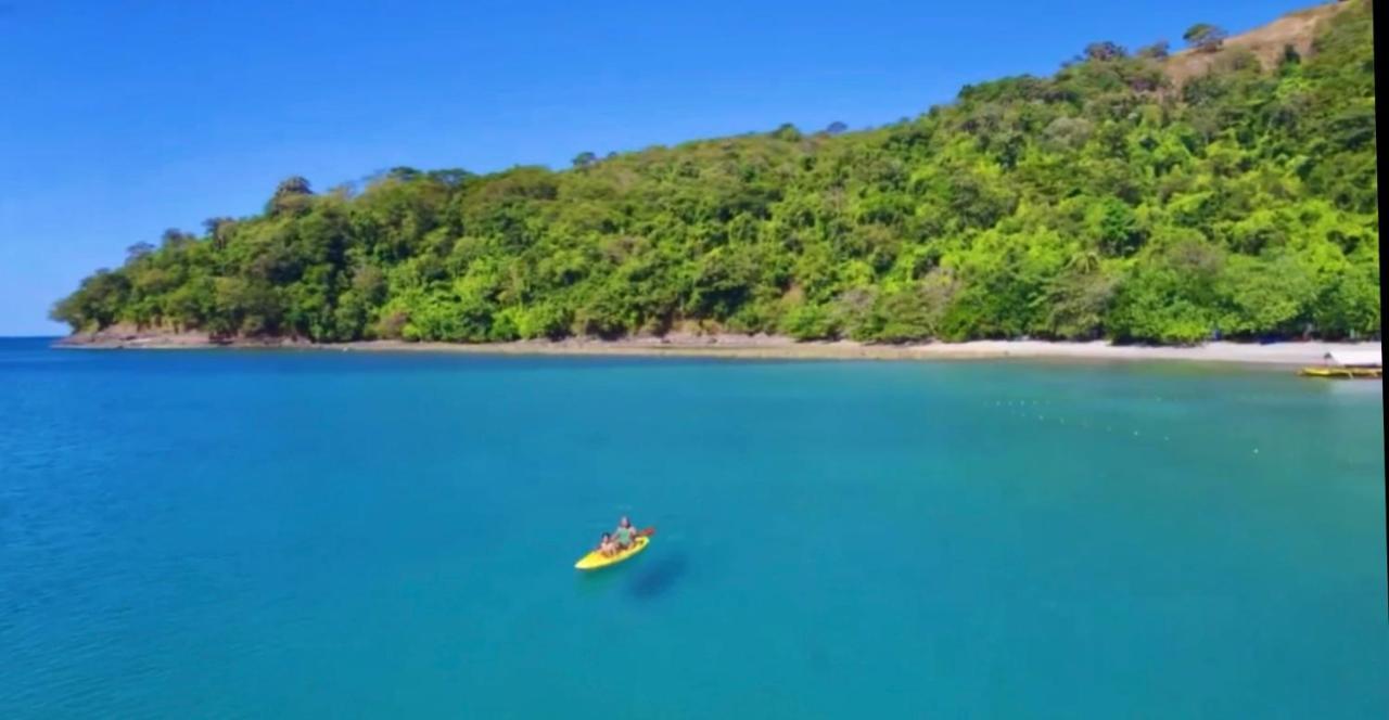 Playa La Caleta Bataan Ξενοδοχείο Morong  Εξωτερικό φωτογραφία